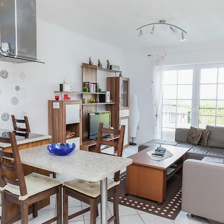 Modern In Hunsruck With Terrace *